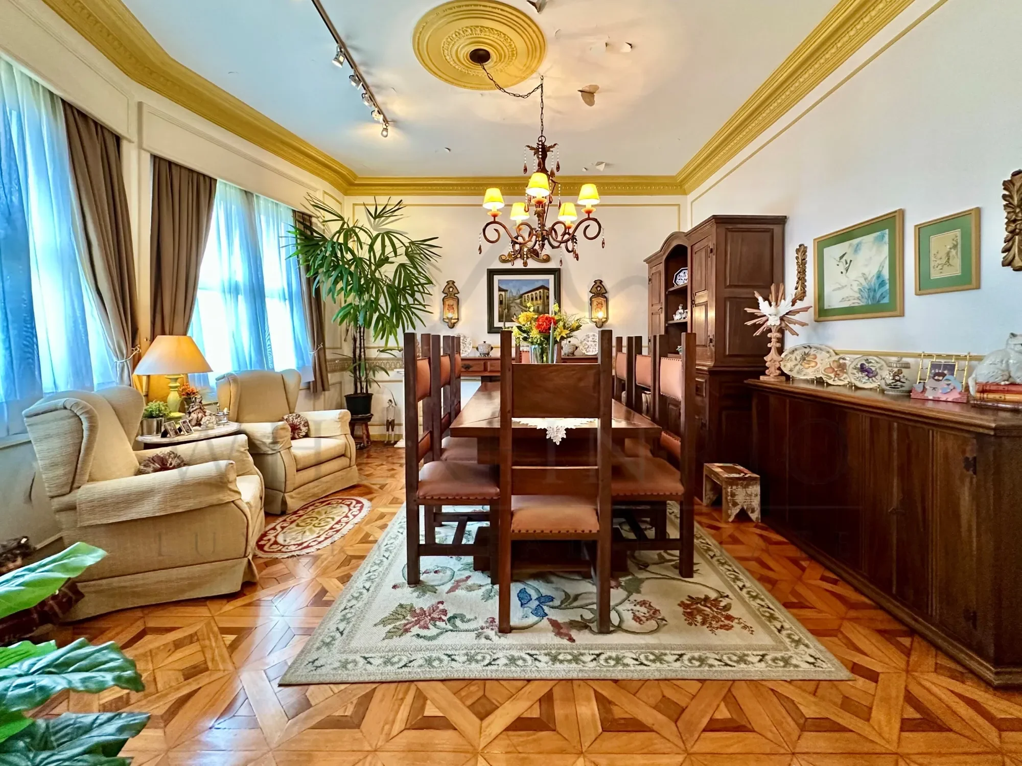 Gallery photo 6