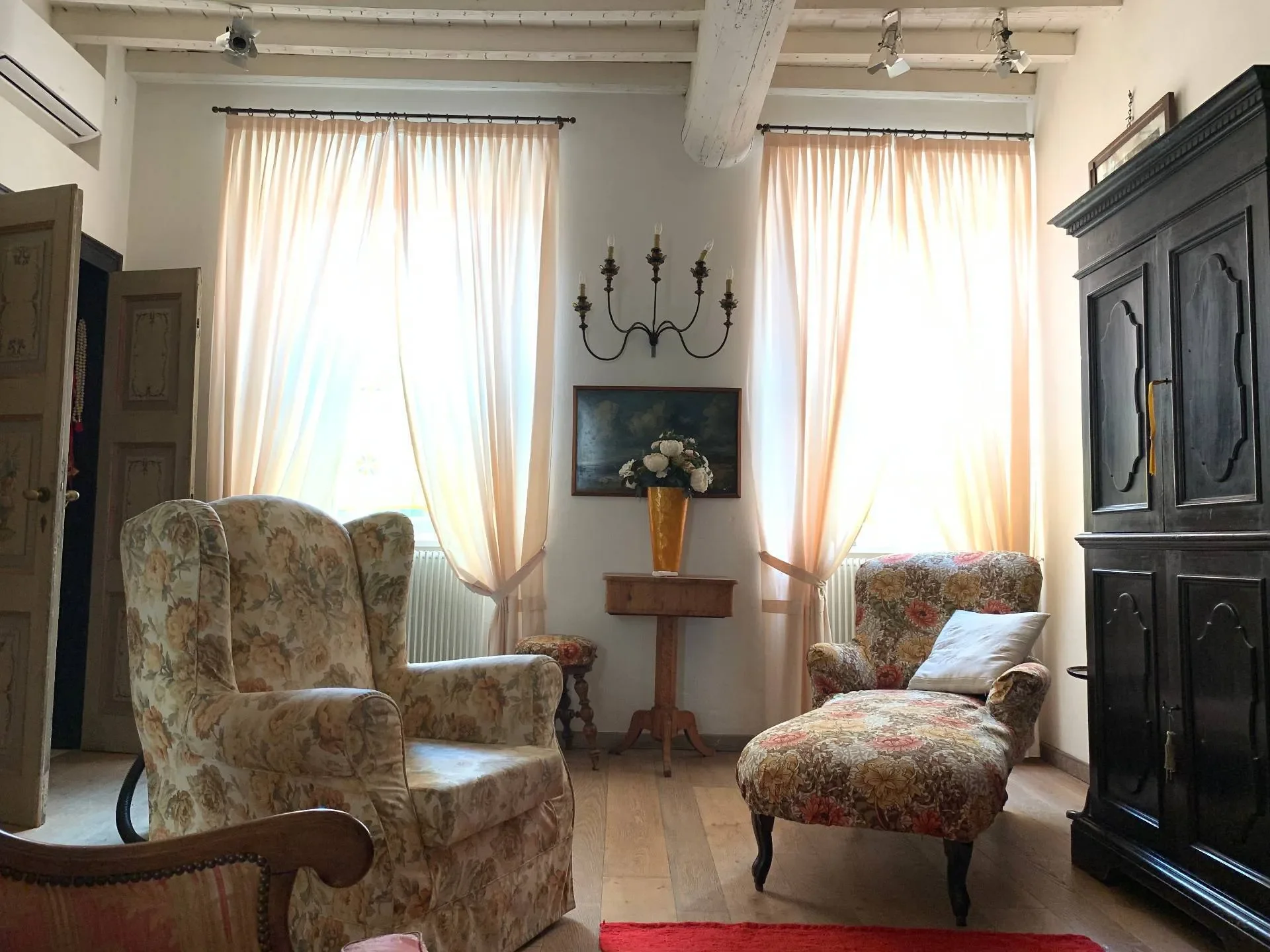 Gallery photo 3