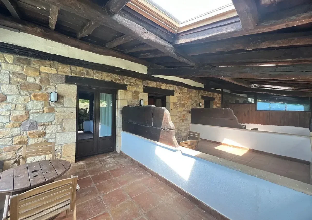Exterior photo 9