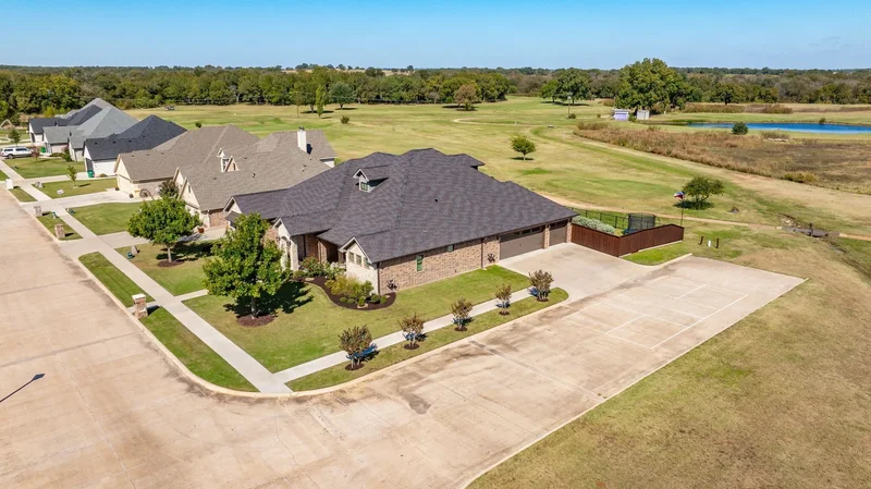 142 Crenshaw Court, Stephenville, TX 76401, Stephenville, Texas, United States. - Photo 5