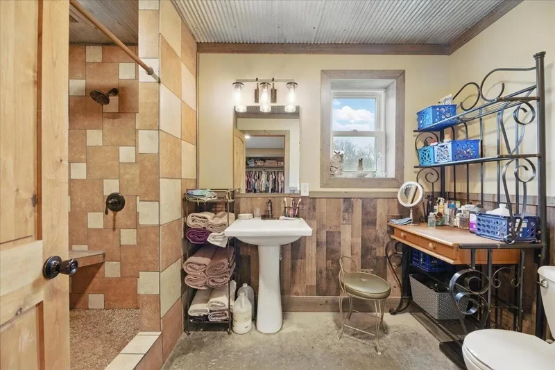 1290 Plum Creek Road, TABOR, IA 51653, Tabor, Iowa, United States. - Photo 62