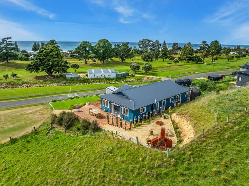 13 Otaraia Road, Riversdale Beach, WGN 5872, Riversdale Beach, Wellington, New Zealand. - Photo 8