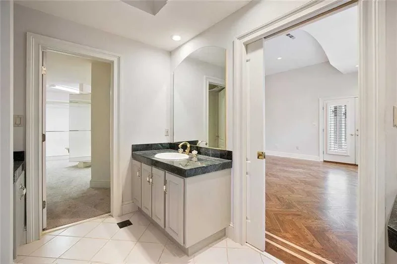 6010 Heards Drive, Sandy Springs, GA, 30328, USA, Atlanta, Georgia, United States. - Photo 30