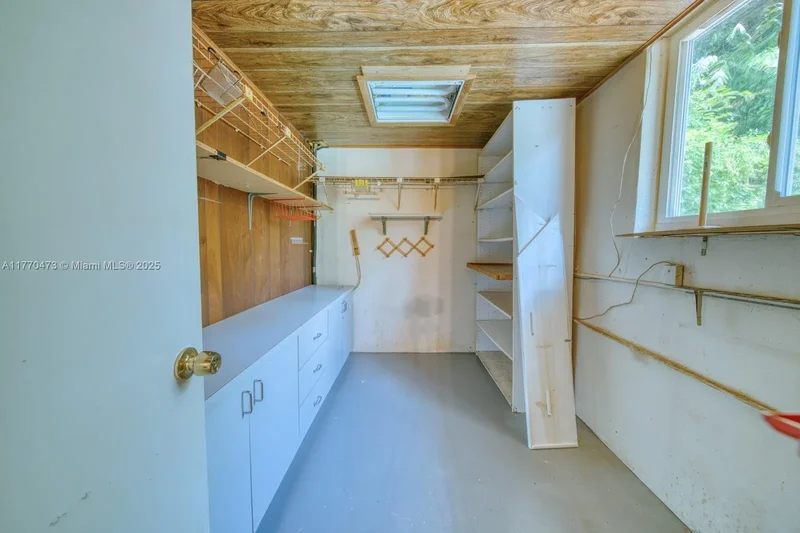 1435 Blue Rd, Coral Gables, Florida, United States. - Photo 21