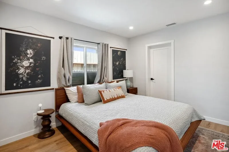 4852 S Centinela Avenue, Los Angeles, California, United States. - Photo 44