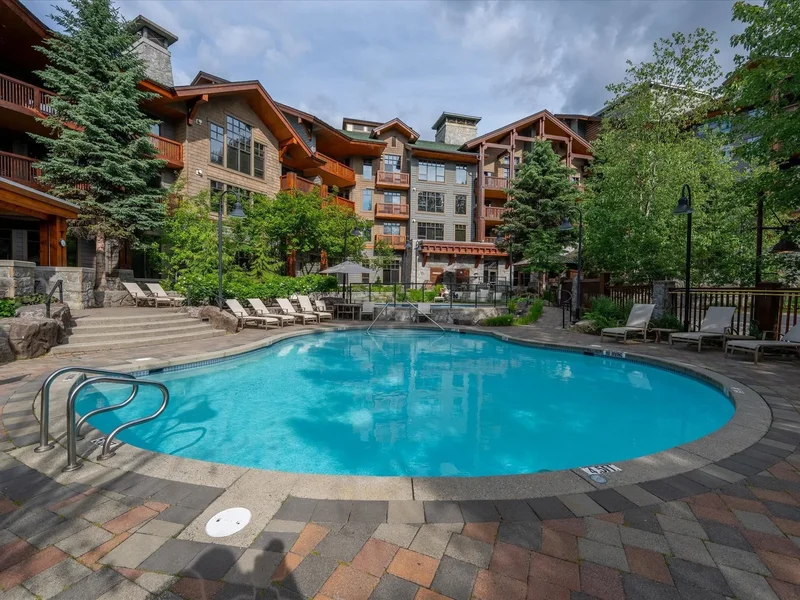 2202 Gondola Way 221, Whistler, British Columbia, Canada. - Photo 9
