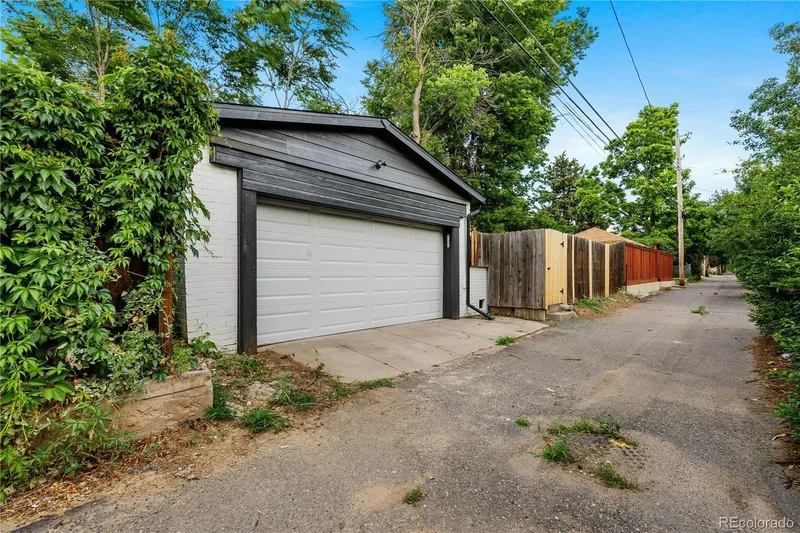 2541 Elm Street, Denver, Colorado, United States. - Photo 29