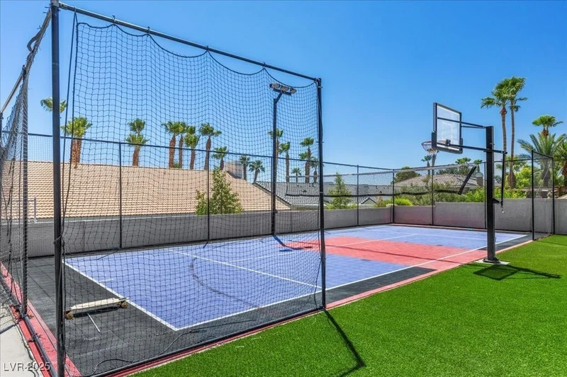 2110 Americas Cup Circle, Las Vegas, Nevada, United States. - Photo 57