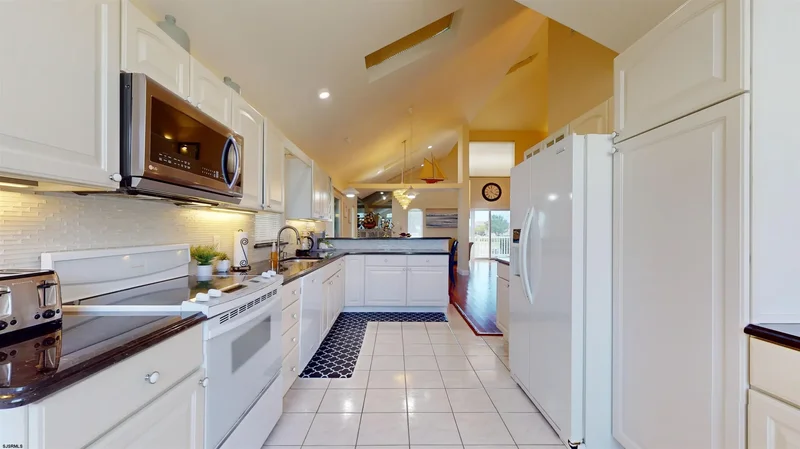 42 Kirkwood Cir, Brigantine, NJ 08203, Brigantine, New Jersey, United States. - Photo 36