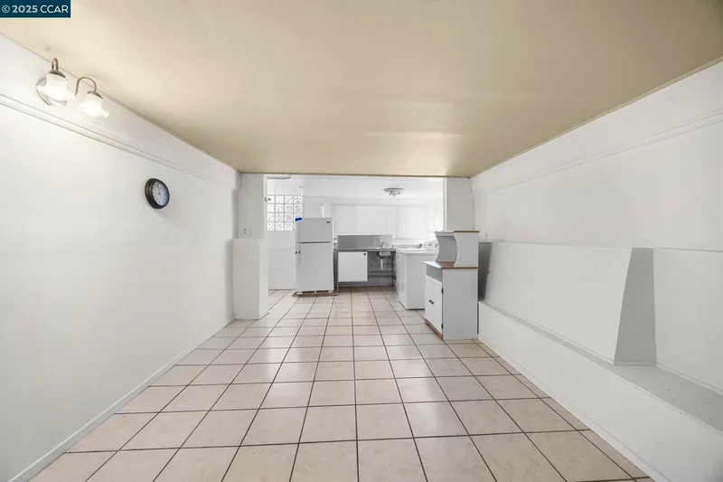 1220 Chestnut St, Alameda, California, United States. - Photo 24