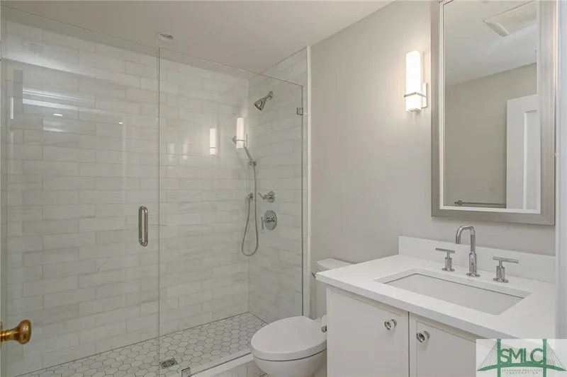 228 E Oglethorpe Avenue, Savannah, Georgia, United States. - Photo 29