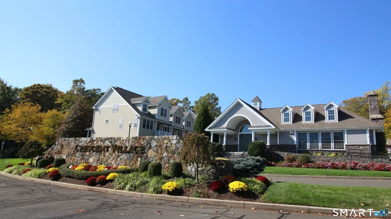 22 Ashwood Circle, Shelton, Connecticut, United States. - Photo 3