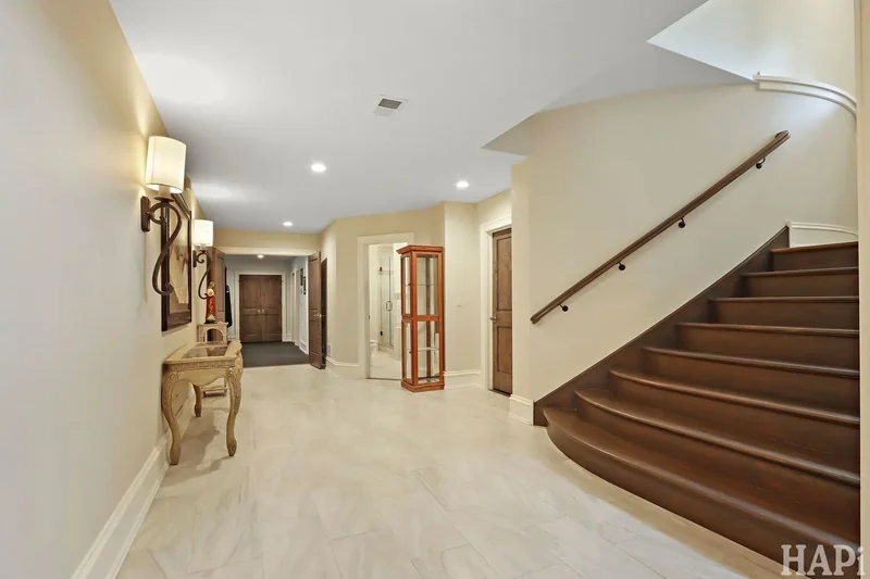 18 Enclave Court, South Barrington, IL 60010, Barrington Hills, Illinois, United States. - Photo 20