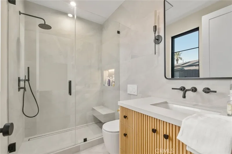 16846 Addison Street, Encino, CA 91436, Los Angeles, California, United States. - Photo 36