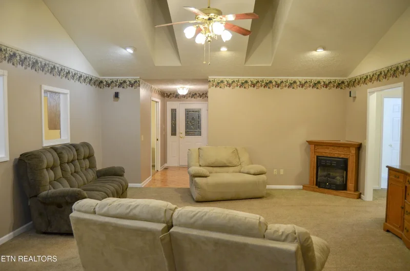 170 Pin Oak Lane, Crossville, TN 38555, Crossville, Tennessee, United States. - Photo 53