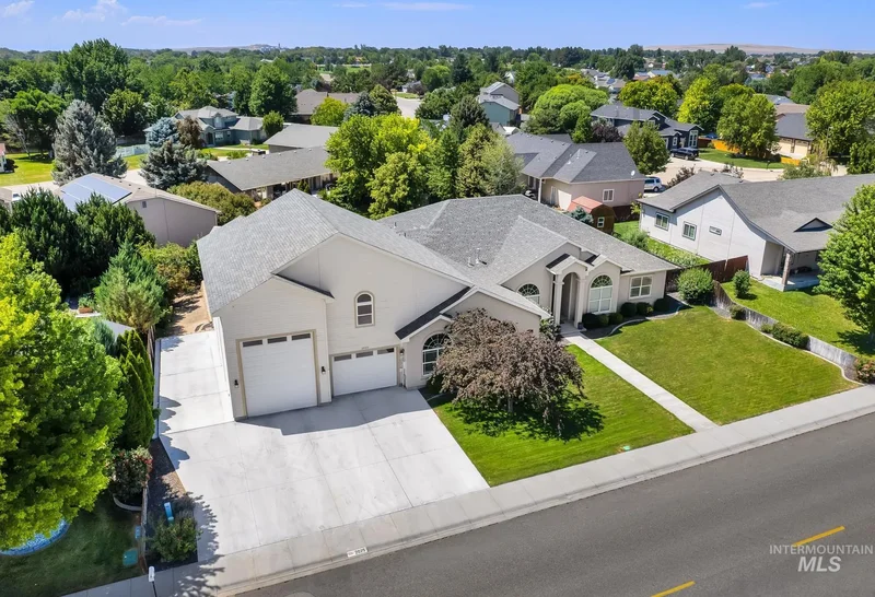 2025 N 6th E, Mountain Home, ID 83647, Mountain Home, Idaho, United States. - Photo 9