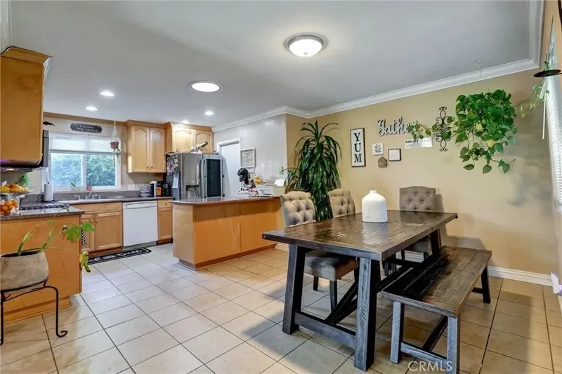 15391 Rushmoor Lane, Huntington Beach, California, United States. - Photo 13
