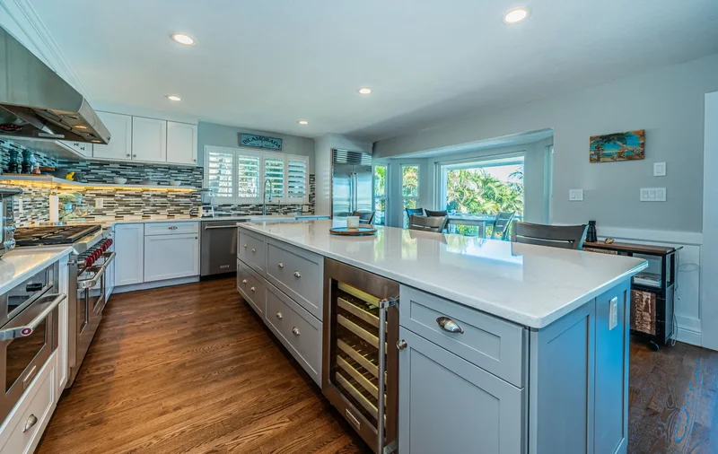 297 1st St W, St Petersburg, FL 33715, St. Petersburg, Florida, United States. - Photo 61