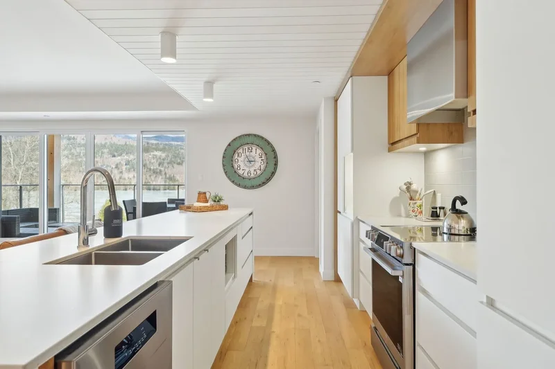 123 Rue Cuttle, Apt. 207, Mont-Tremblant, QC J8E1B9, Mont-Tremblant, Quebec, Canada. - Photo 24