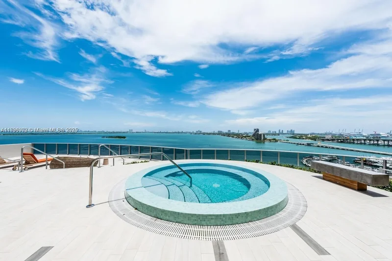 488 NE 18th St 208, Miami, Florida, United States. - Photo 28