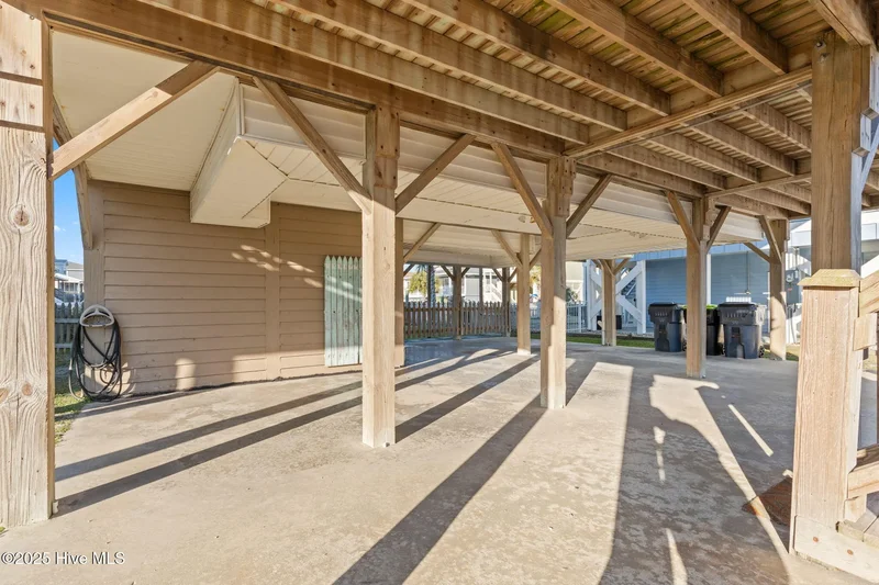 552 Ocean Boulevard W, 28462, North Carolina, United States. - Photo 19