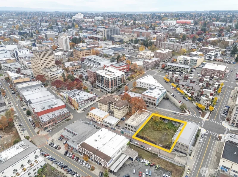605 St Helens Avenue, Tacoma, WA 98402, Tacoma, Washington, United States. - Photo 9