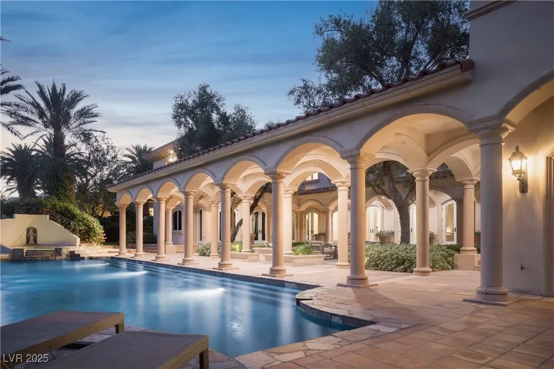 9017 Grove Crest Lane, Las Vegas, Nevada, United States. - Photo 37