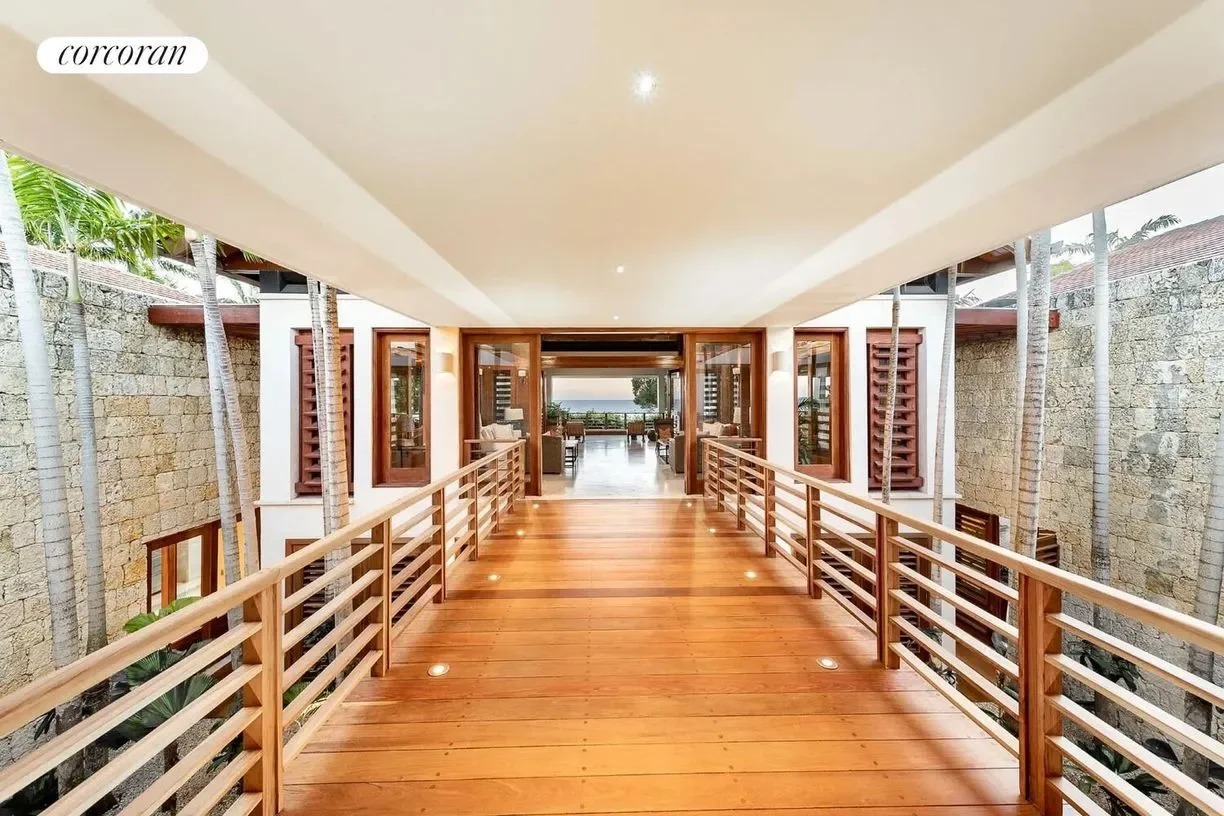 Gallery photo 3