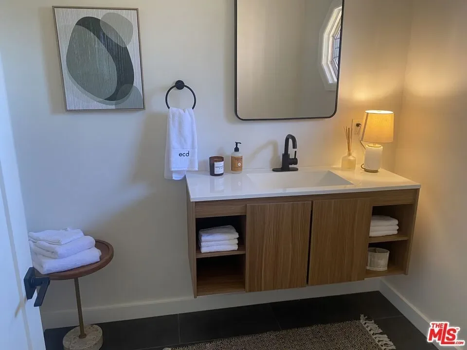 4559 Morella Avenue, Los Angeles, California, United States. - Photo 50