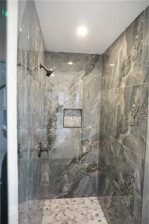 1232 Narragansett Boulevard, Cranston, Rhode Island, United States. - Photo 32