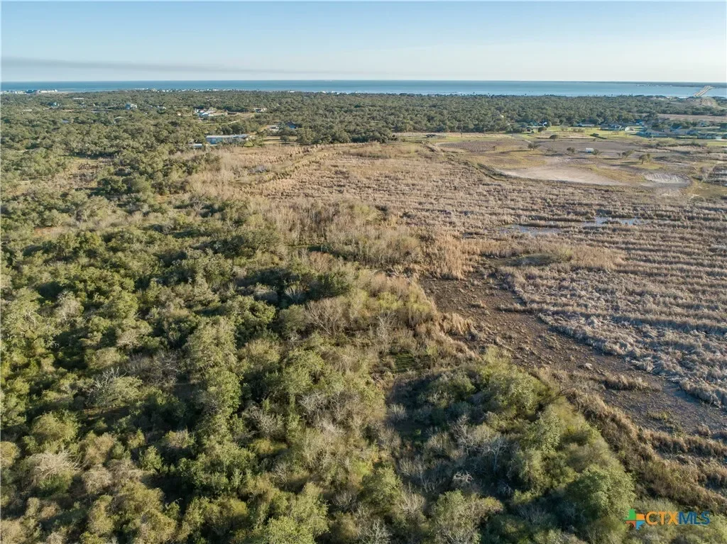 6498 Hwy 35 N, Rockport, TX 78382, Rockport, Texas, United States. - Photo 1