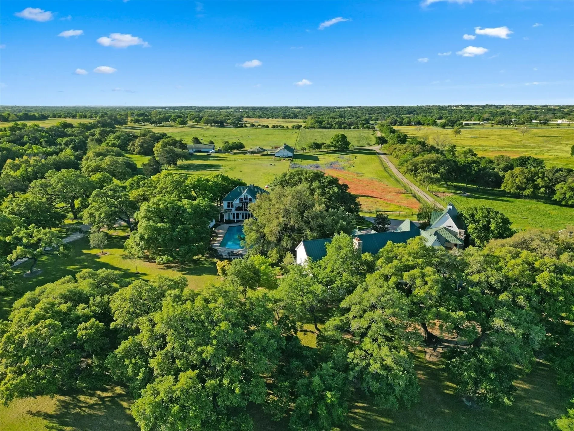 1007 Fm 390 E, Brenham, TX 77833, Brenham, Texas, United States. - Photo 2