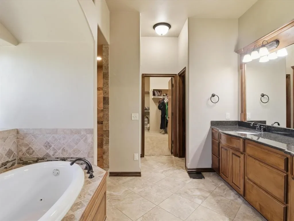 1180 Bailey Circle, Edmond, OK 73025, Edmond, Oklahoma, United States. - Photo 1