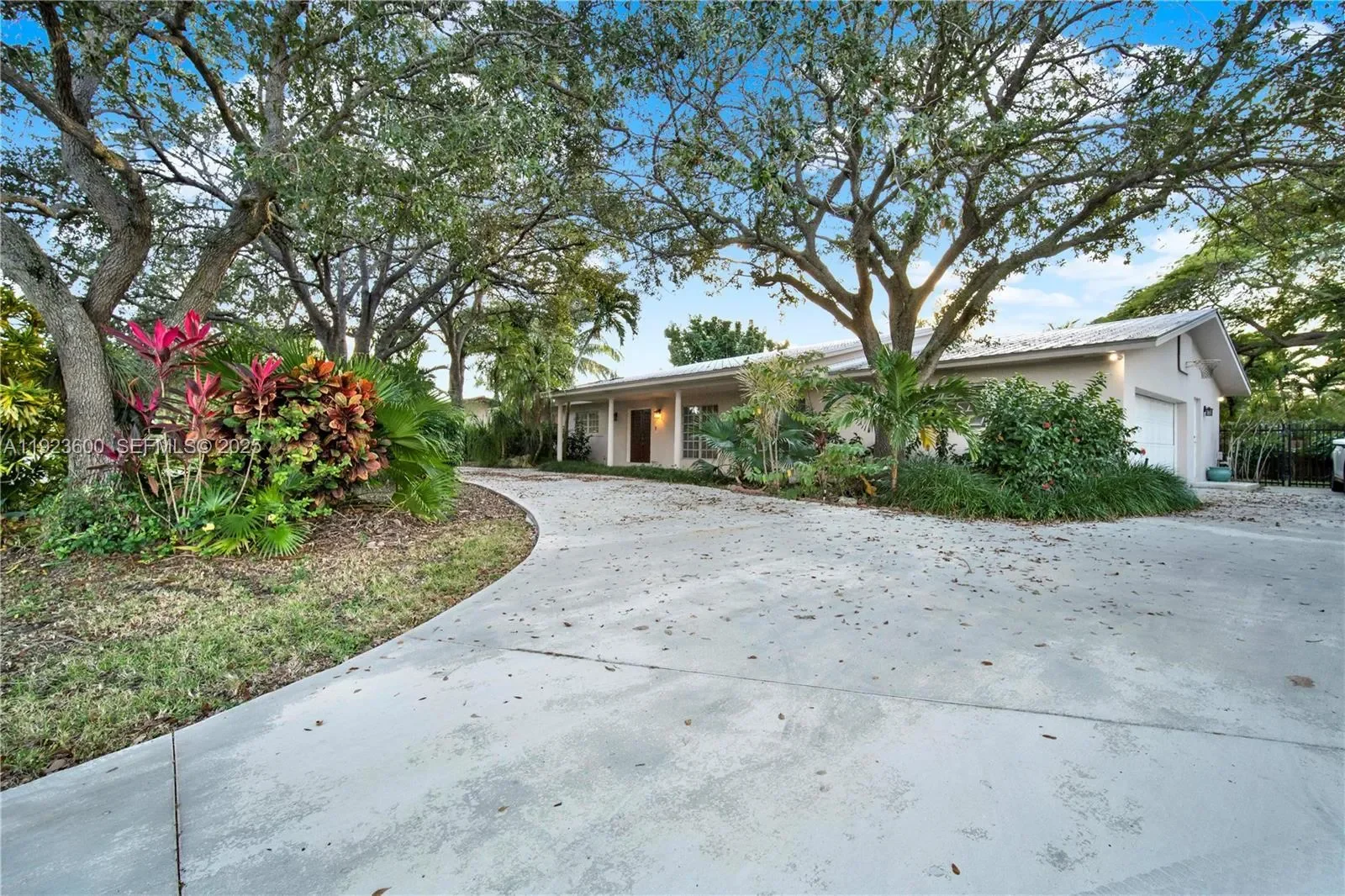 13240 SW 98th Pl, Miami, FL 33176, Miami, Florida, United States. - Photo 9