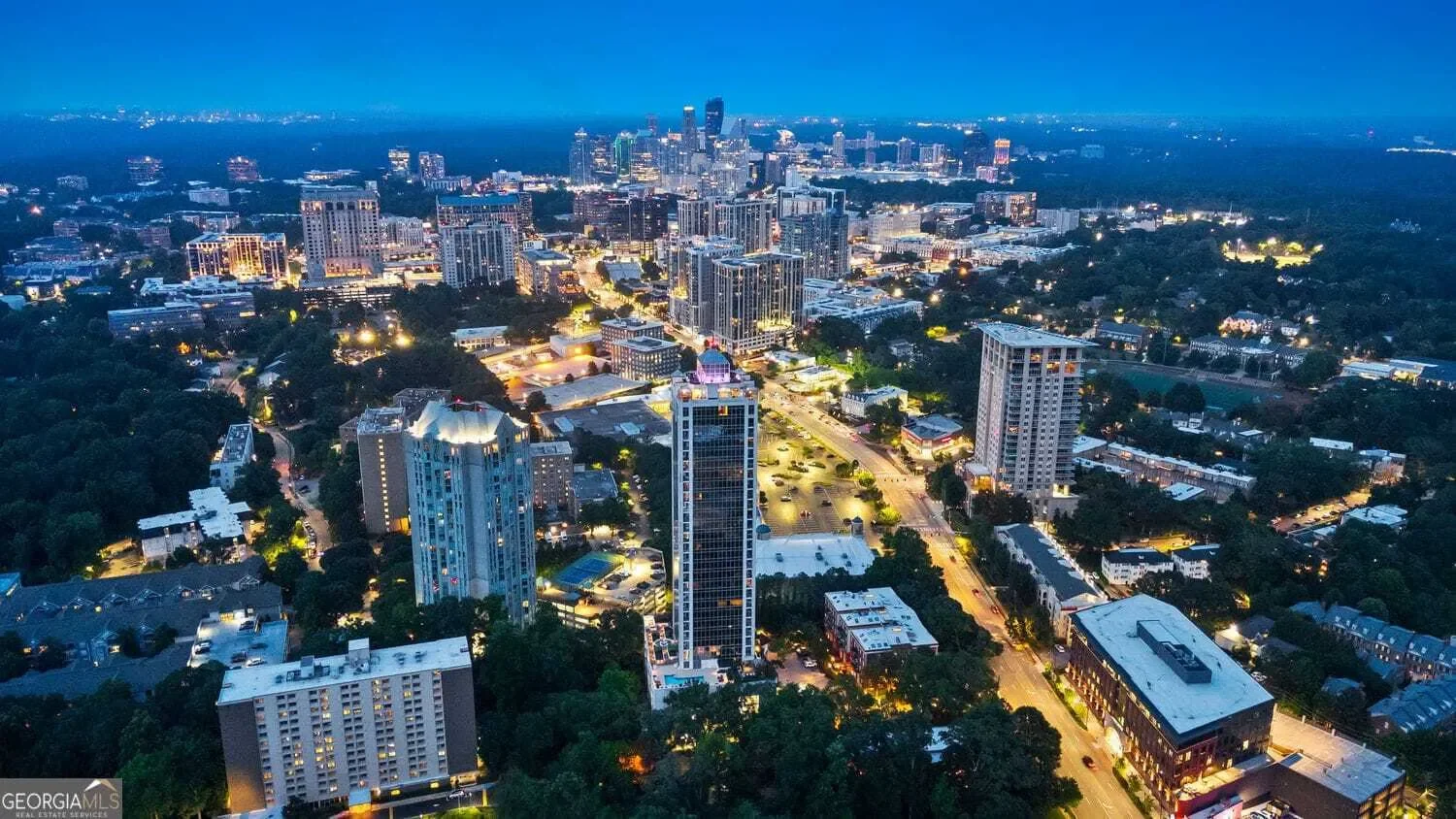 2828 Peachtree Road NW, Atlanta, Georgia, United States. - Photo 42
