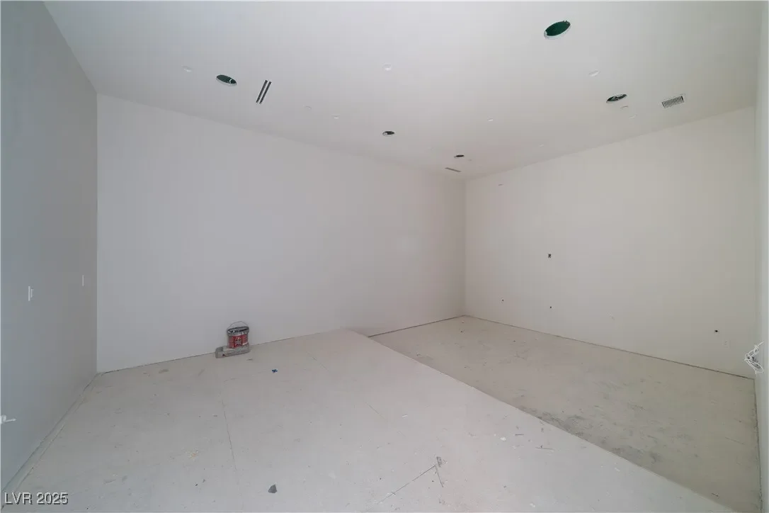 20 Olympia Canyon Way, Las Vegas, Nevada, United States. - Photo 22