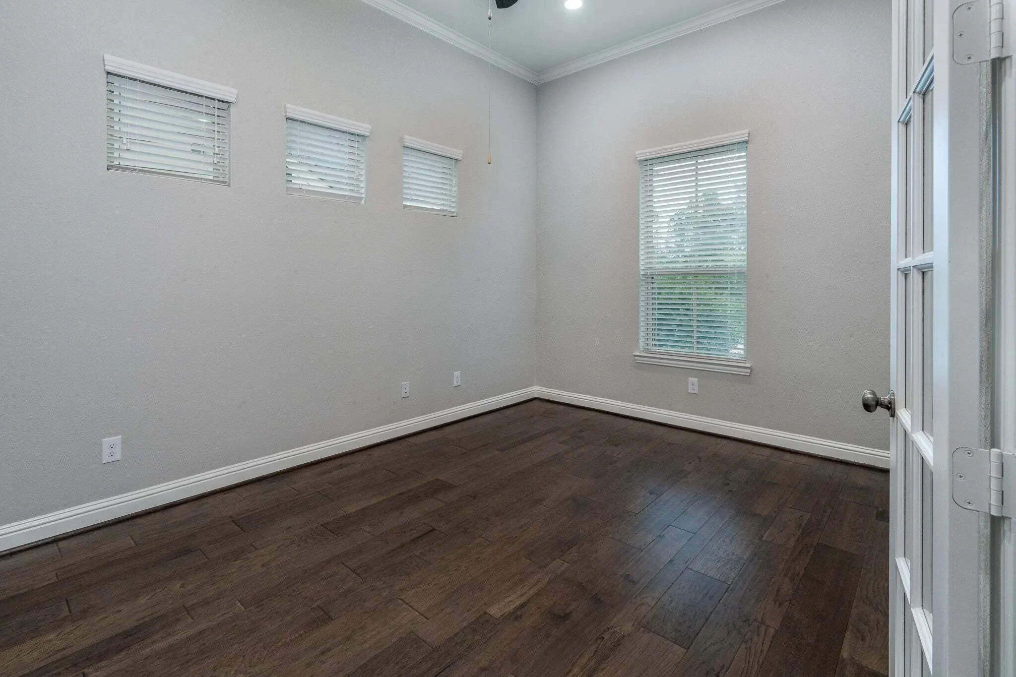 Gallery photo 8