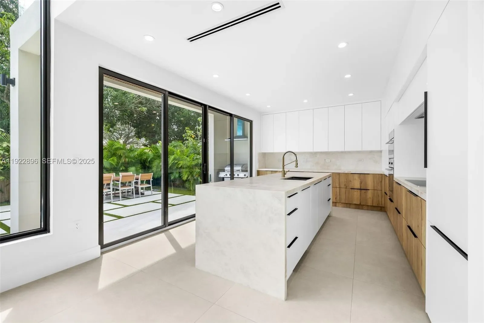 66 NW 50th St, Miami, Florida, United States. - Photo 18