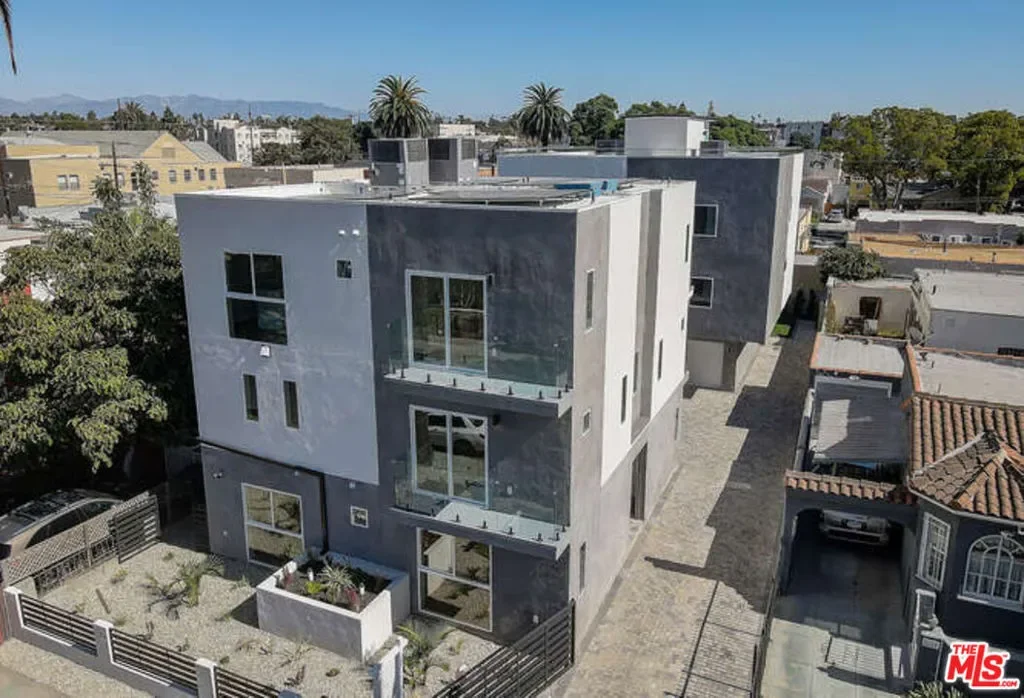 2636 Virginia Road, Los Angeles, California, United States. - Photo 24