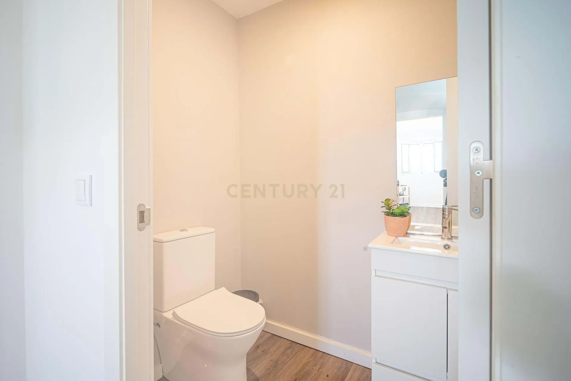 Gallery photo 4