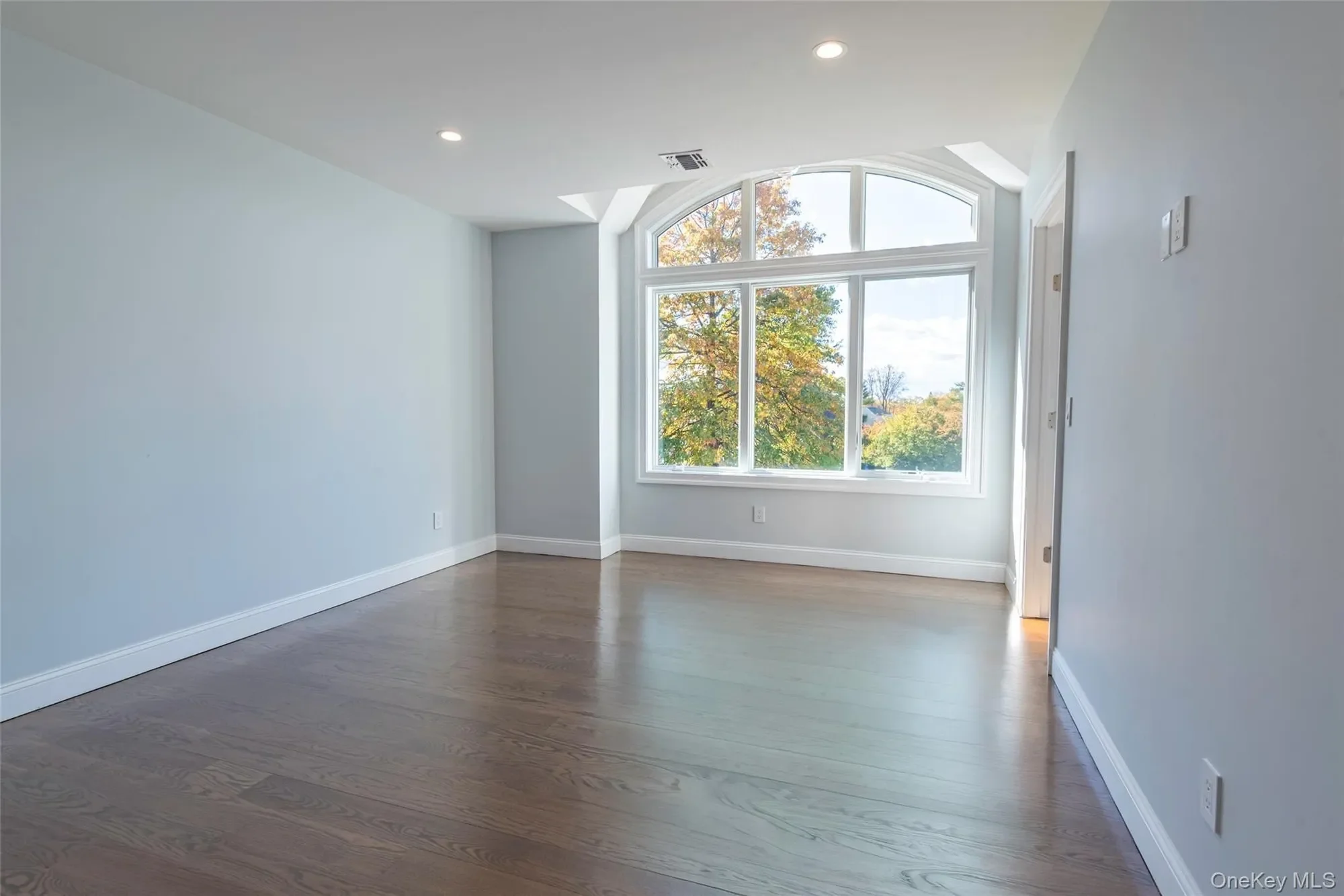 Gallery photo 6