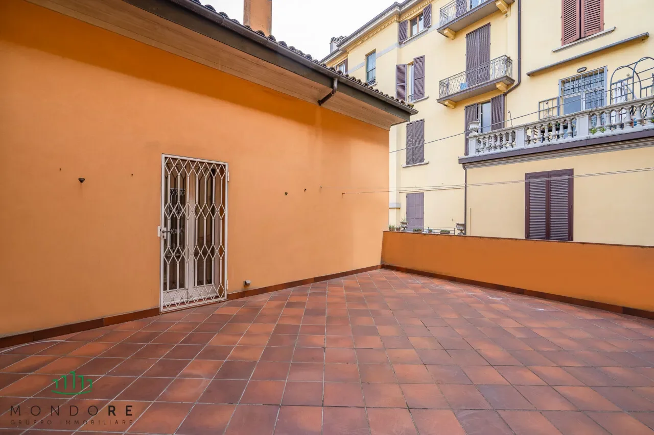 Via Santo Stefano, Bologna, Emilia-Romagna, Italy. - Photo 9