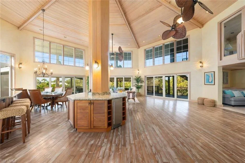 2451 Blind Pass CT, Sanibel, FL, 33957, USA, Sanibel, Florida, United States. - Photo 15