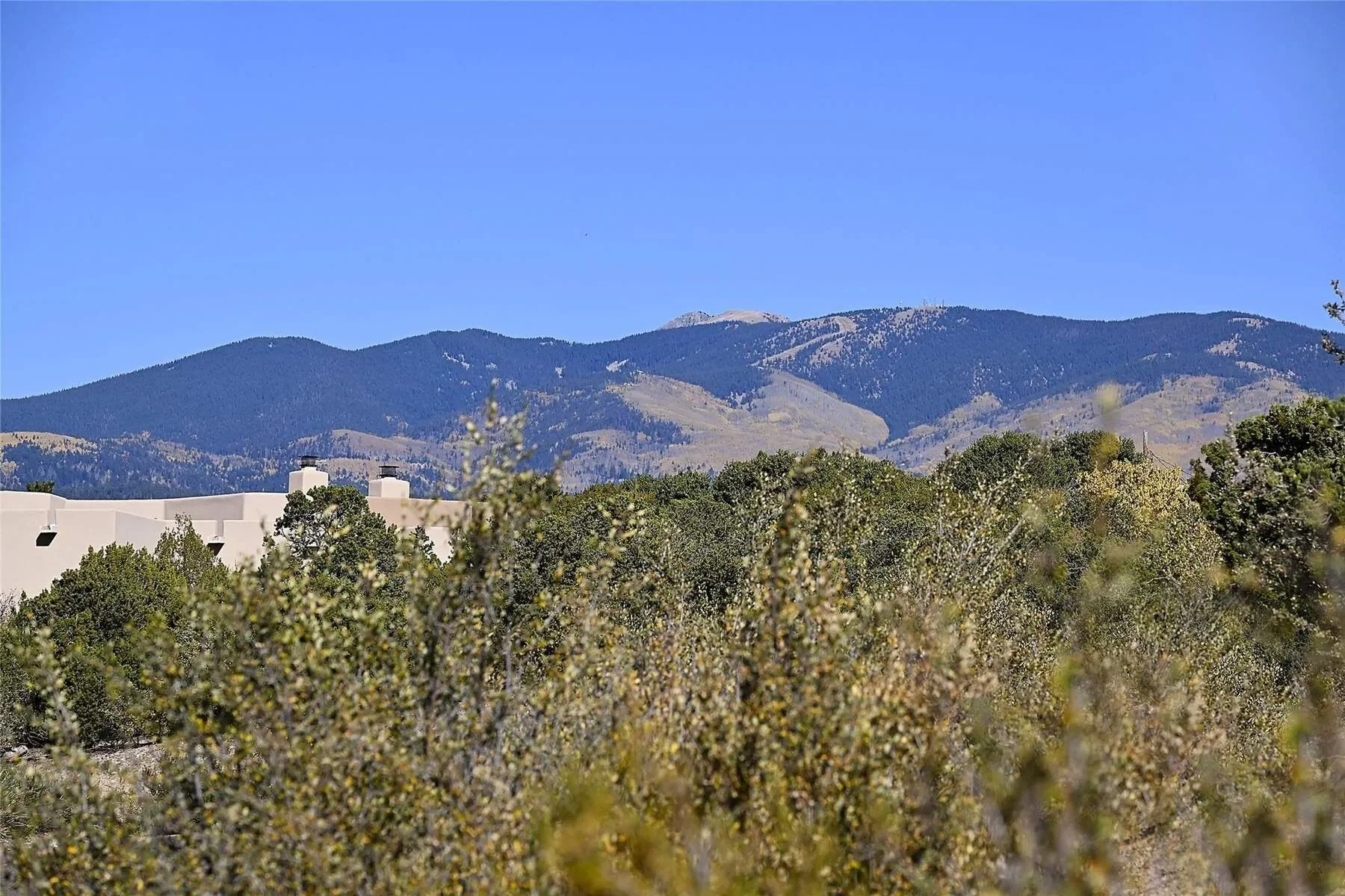 570 Via Arista, Santa Fe, NM 87506, Santa Fe, New Mexico, United States. - Photo 9