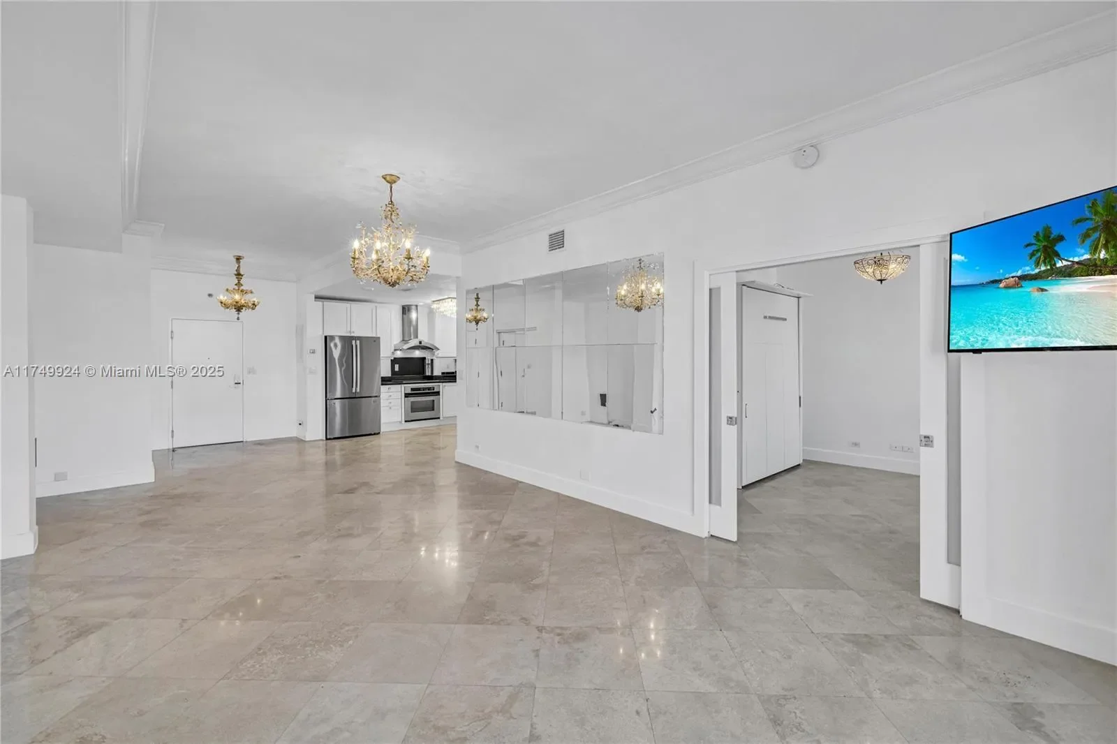 2301 Collins Ave PH18, Miami Beach, Florida, United States. - Photo 19