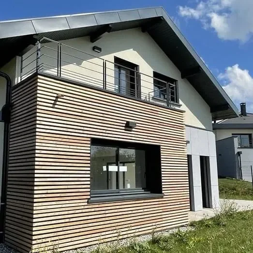 Exterior photo 8