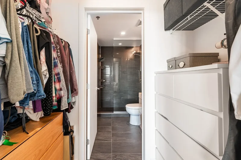 1375 Rue des Bassins, Apt. 601, LeSudOuest, QC H3C1W3, Montréal, Quebec, Canada. - Photo 2