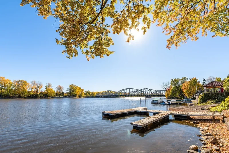 1 68e Avenue, Chomedey, QC H7V2M5, Laval, Quebec, Canada. - Photo 45
