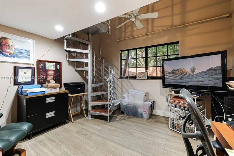 2650 Hilola St, Miami, Florida, United States. - Photo 18