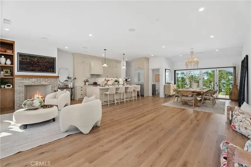 337 Holmwood Drive, Newport Beach, California, United States. - Photo 8